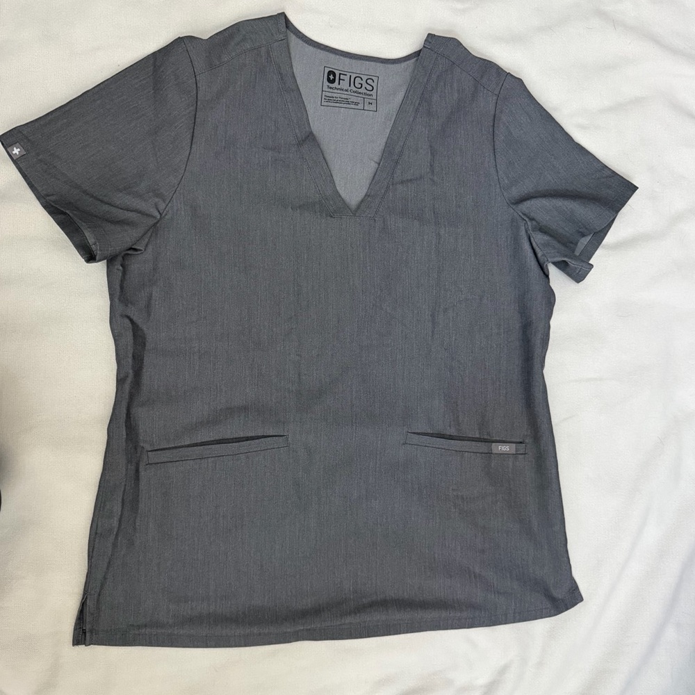Figs Women’s Graphite Scrub Set - Picture 4 of 8